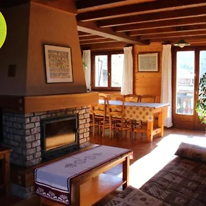 https://chalet-latelier-de-theo.hotels-rhonealpes.com